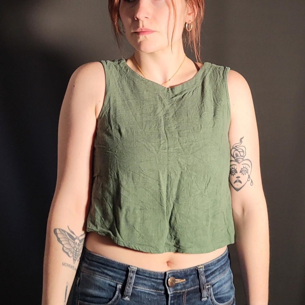 Olive Green Sleeveless Crop Top